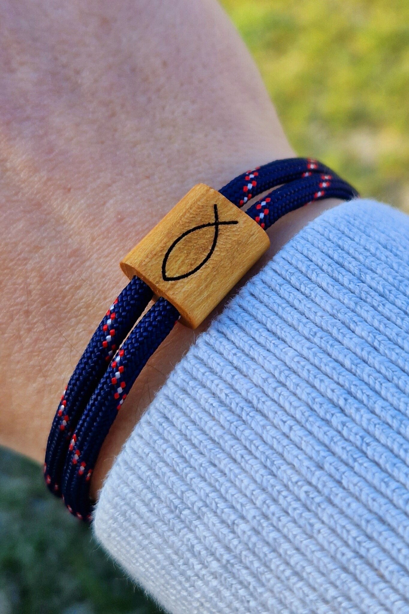 Gravur Holz Armband , Kommunion, Konfirmation, Firmung, Fisch, Armband graviert, filigran