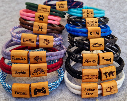 Gravur Holz Armband , Herzen, Surfer Armband, personalisiertes Armband, Valentintag, Pärchen